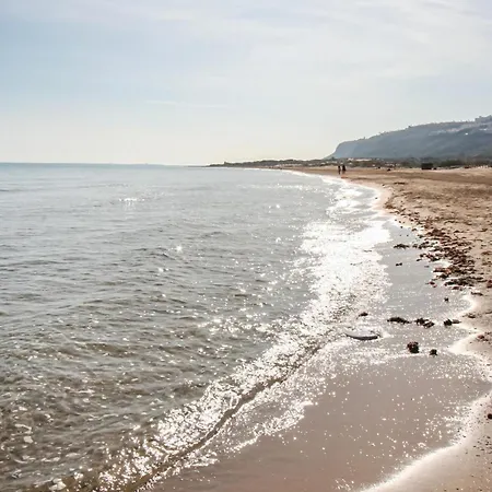 Apartment 3 Bedroom In Santa Pola