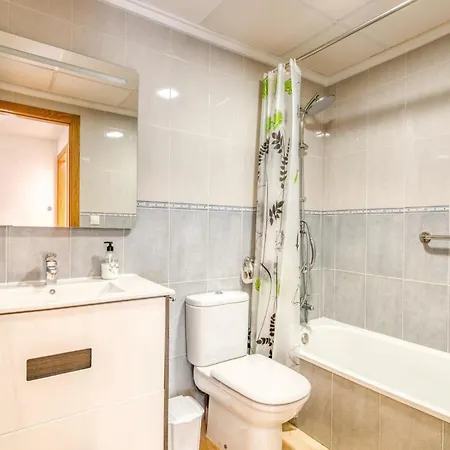 Apartment 3 Bedroom In