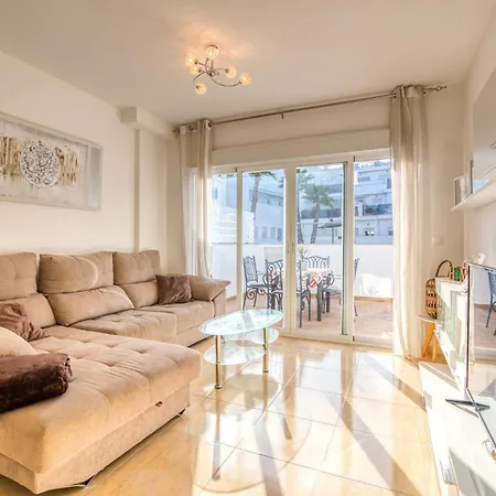 Apartment 3 Bedroom In