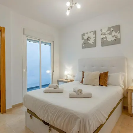 3 Bedroom In Apartment *